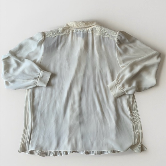VTG Laura & Jayme Semi Sheer Blouse-  Pleated Dress Shirt Sz(8) - Picture 3 of 13